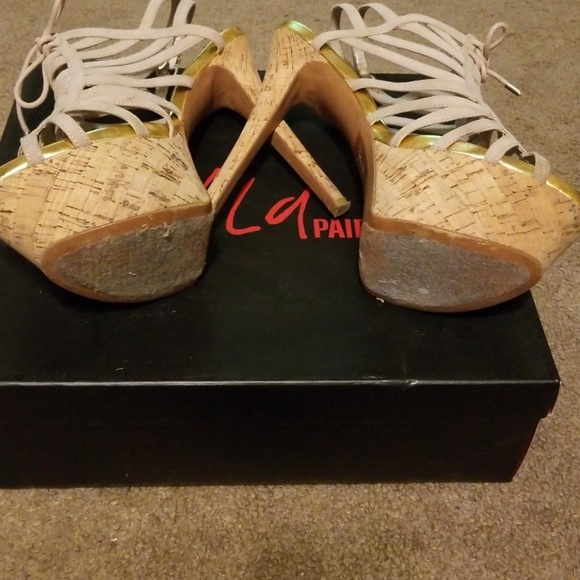 Platform caged heels. - Picture 4 of 4